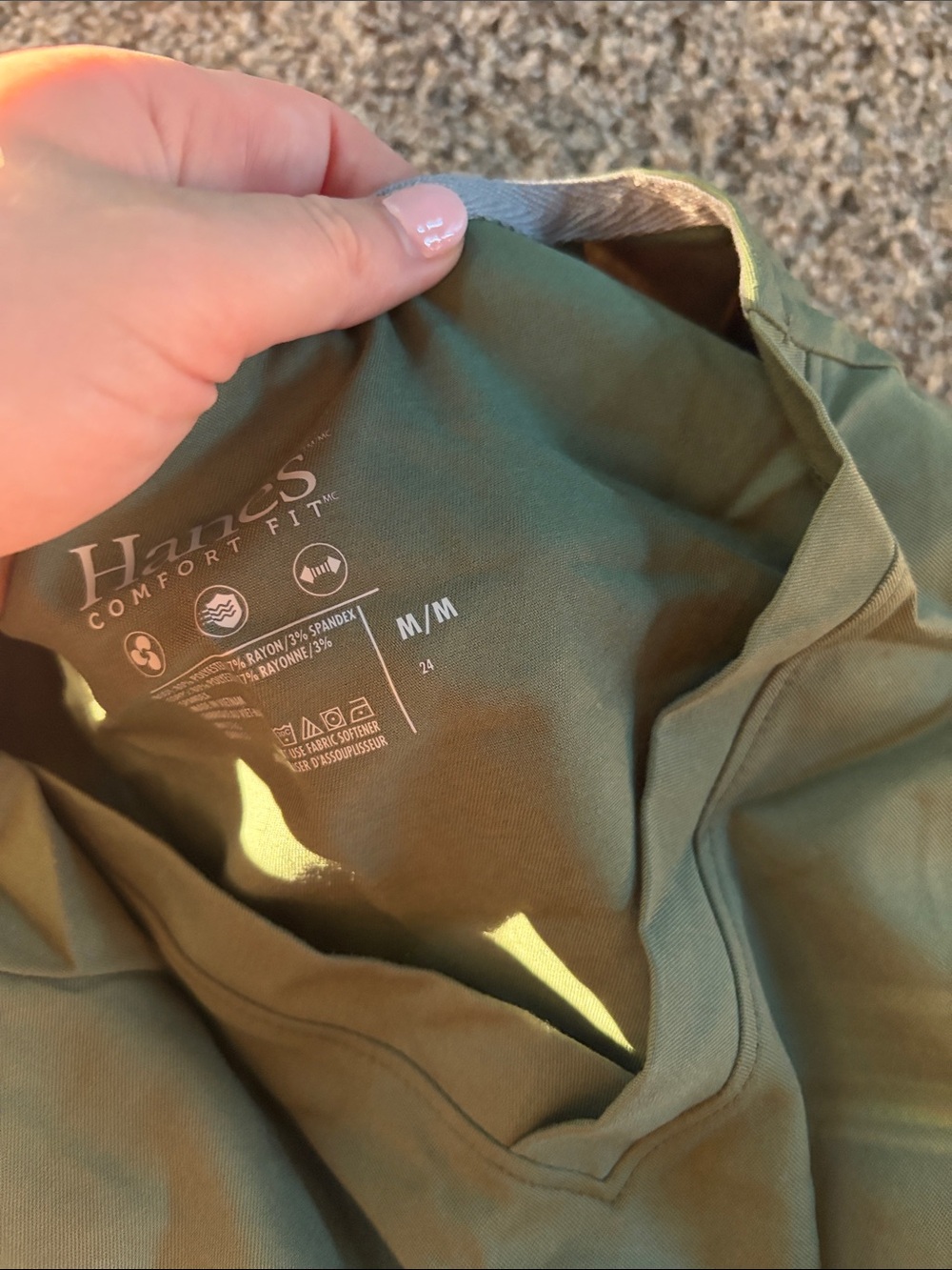 Hanes Olive Green Women's Scrub Pants and V-Neck Top - Picture 2 of 3